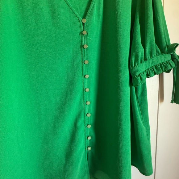 CeCe Yellow Top - Picture 13 of 15